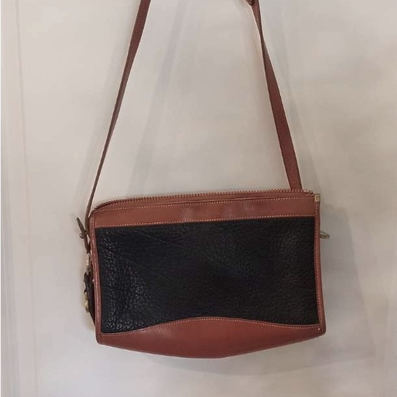 Vintage Dooney & Bourke Crossbody Bag - Picture 3 of 11